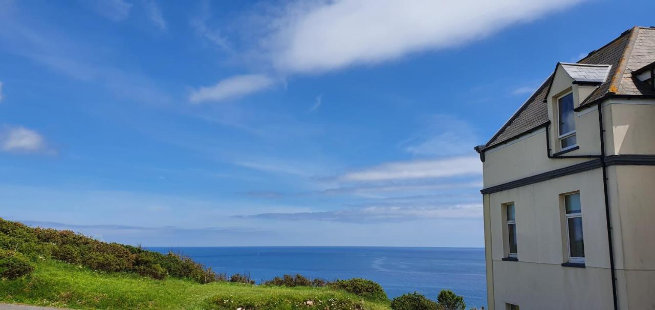 Journeys End With Stunning Sea Views From The Headland Villa Coverack Dış mekan fotoğraf