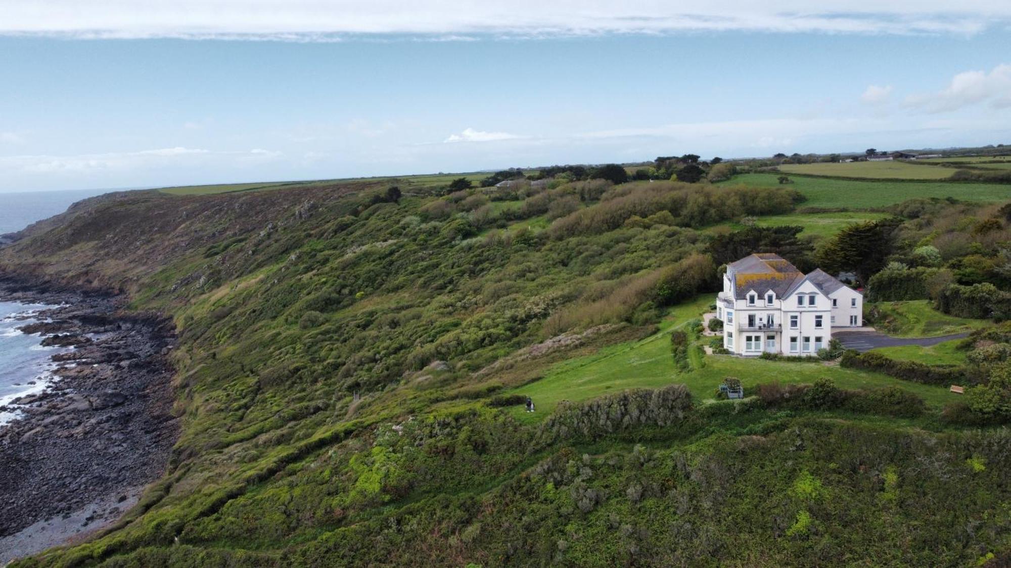 Journeys End With Stunning Sea Views From The Headland Villa Coverack Dış mekan fotoğraf