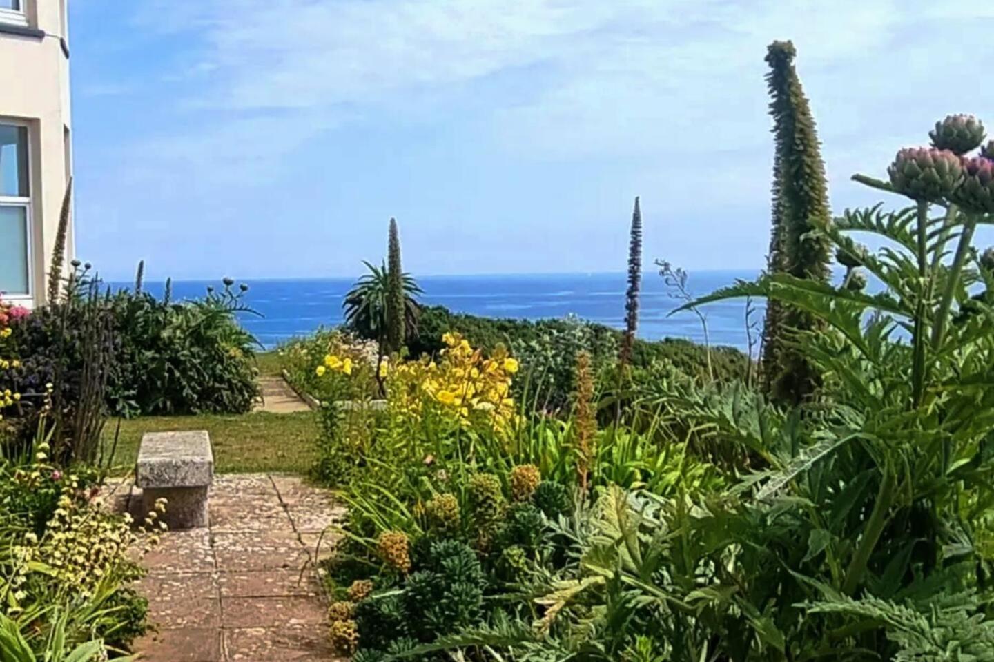 Journeys End With Stunning Sea Views From The Headland Villa Coverack Dış mekan fotoğraf